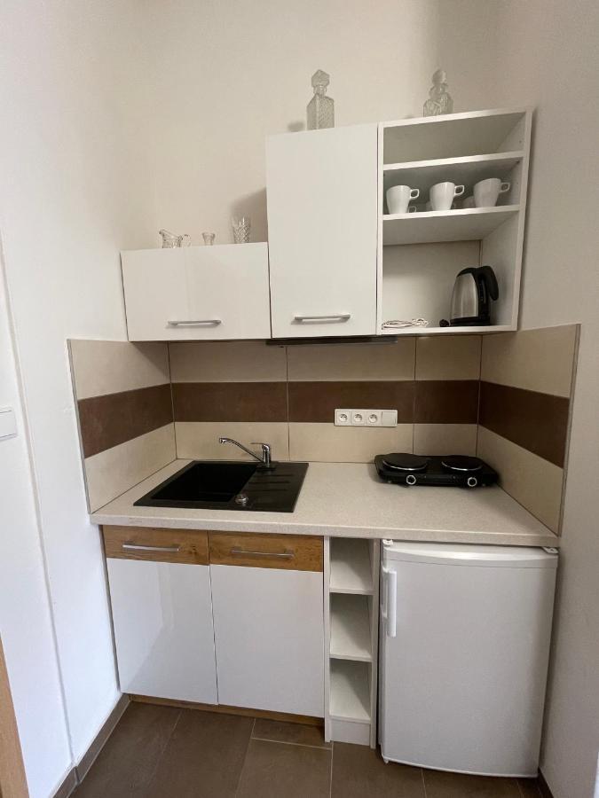 Cetnicka Stanice Hluboka Hluboká nad Vltavou Exteriör bild