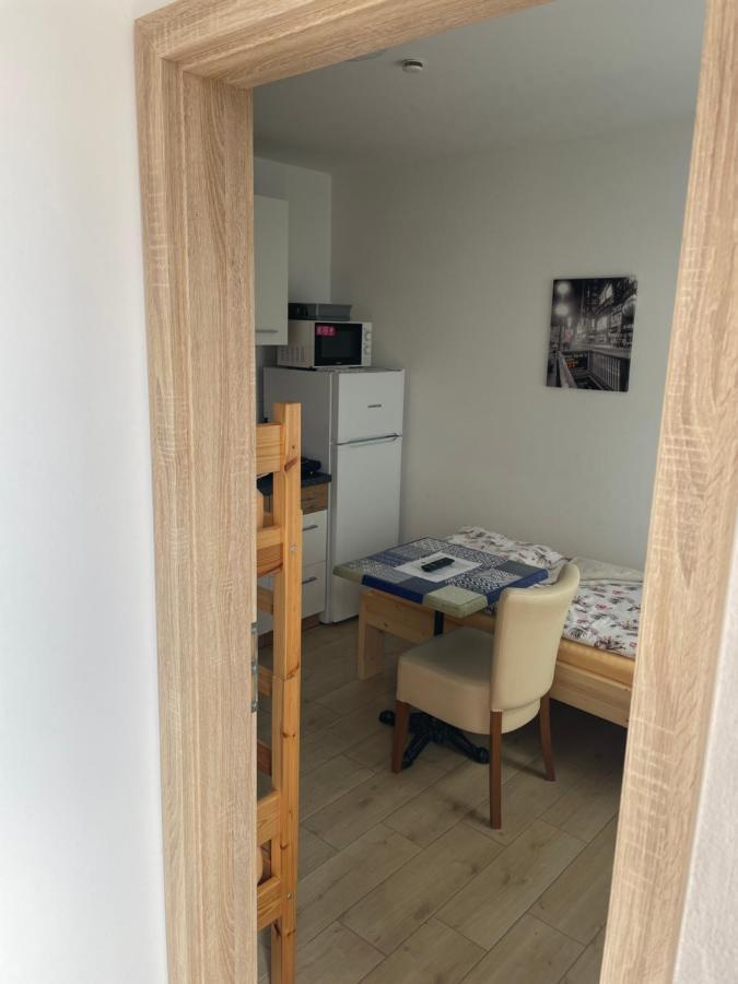 Cetnicka Stanice Hluboka Hluboká nad Vltavou Exteriör bild
